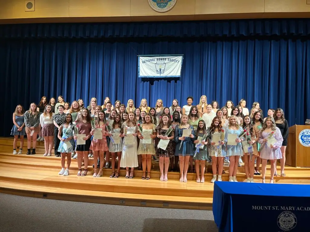 Photo of the 2024 inductees of the National Honor Society