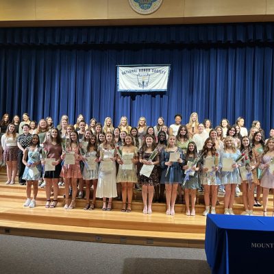 Photo of the 2024 inductees of the National Honor Society